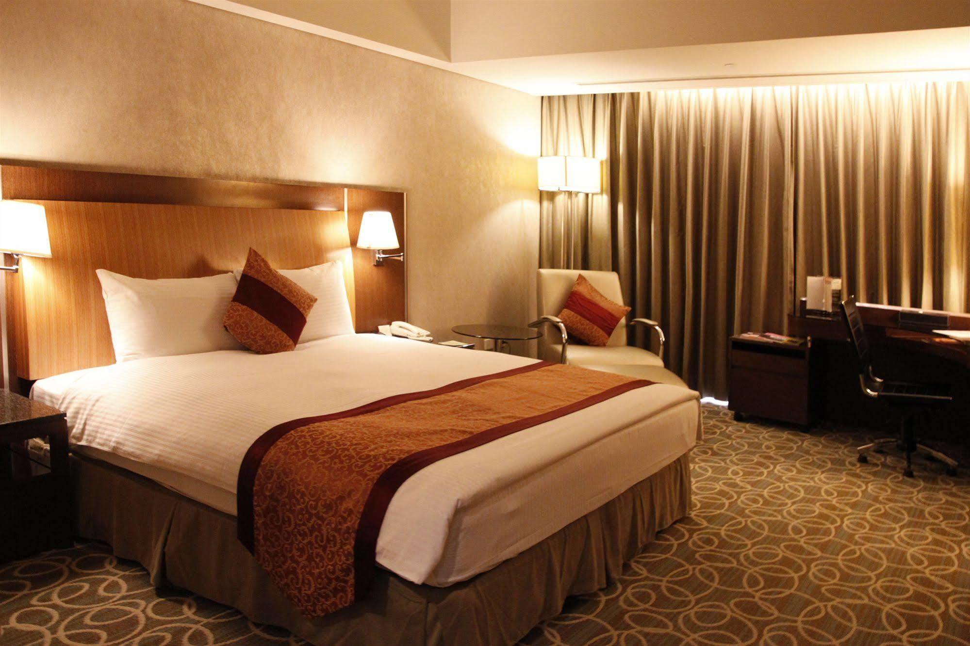 Evergreen Plaza Hotel - Tainan Luaran gambar Deluxe room