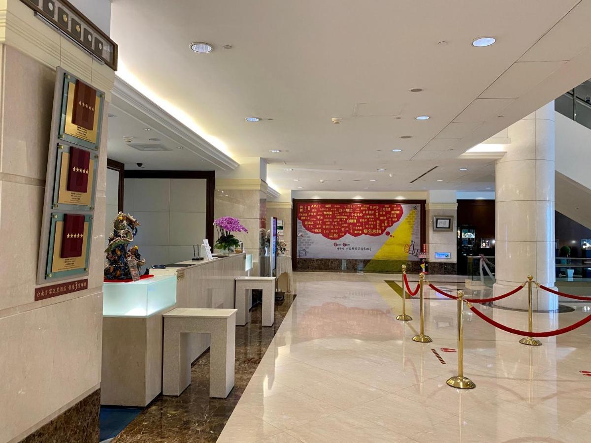 Evergreen Plaza Hotel - Tainan Luaran gambar Lobby